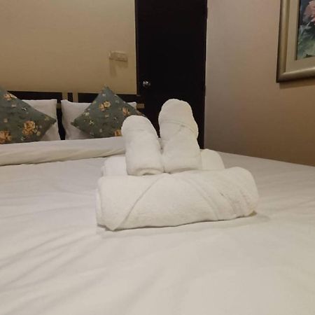 Soft Night Barzaar Hostel Chiang Mai Luaran gambar