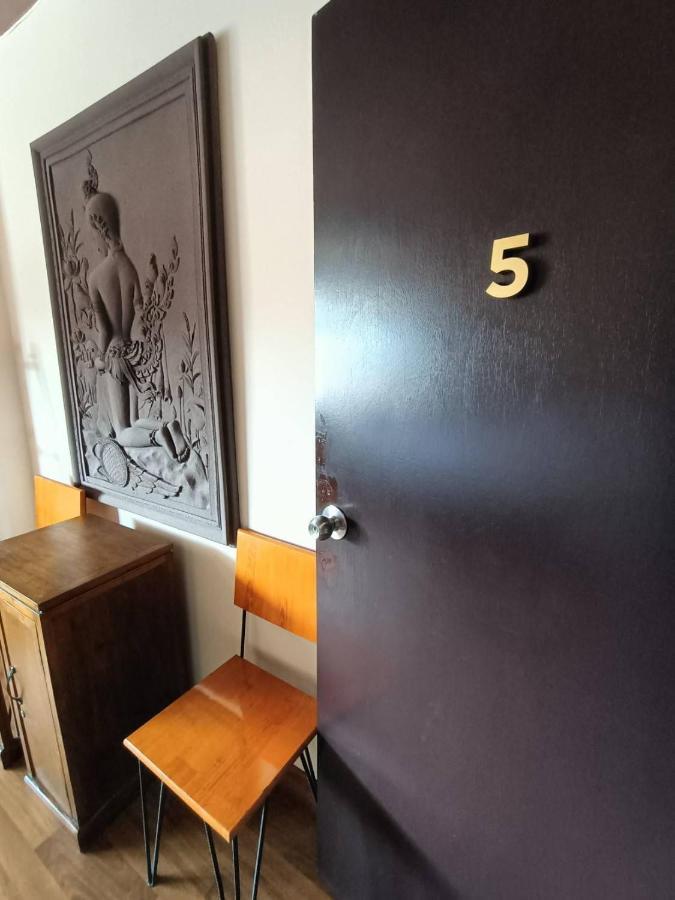 Soft Night Barzaar Hostel Chiang Mai Luaran gambar