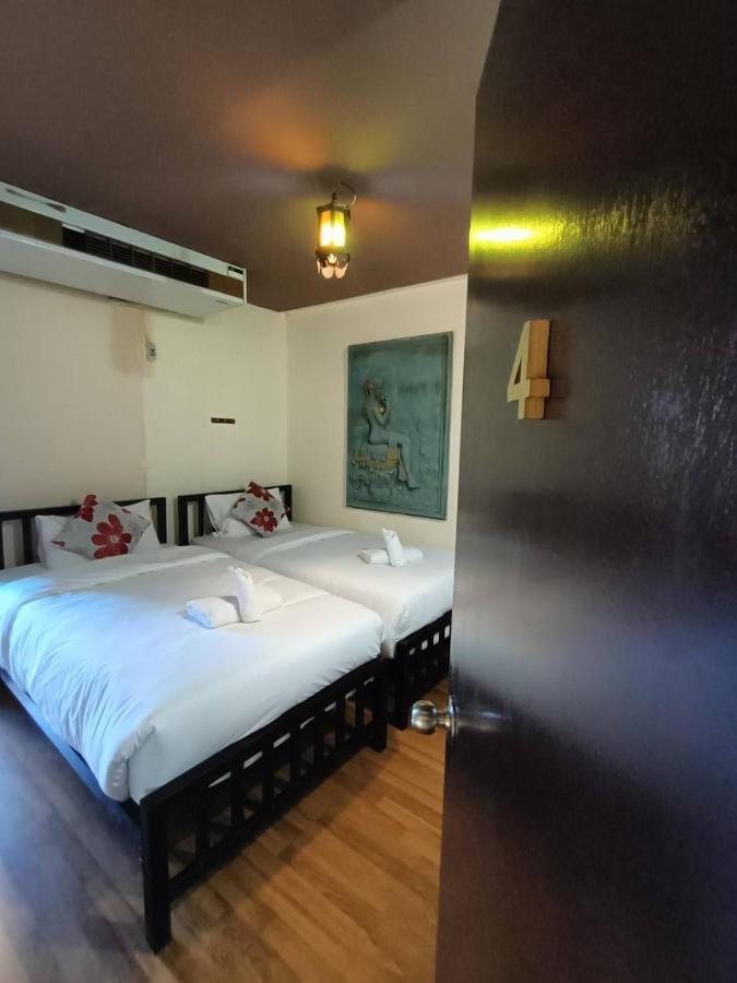 Soft Night Barzaar Hostel Chiang Mai Luaran gambar