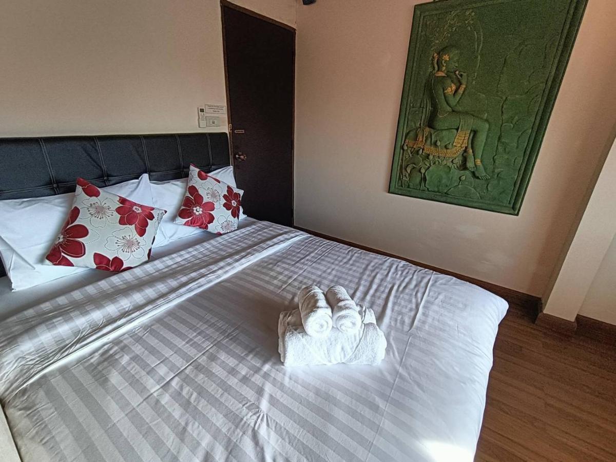 Soft Night Barzaar Hostel Chiang Mai Luaran gambar