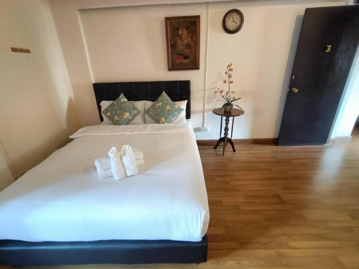 Soft Night Barzaar Hostel Chiang Mai Luaran gambar