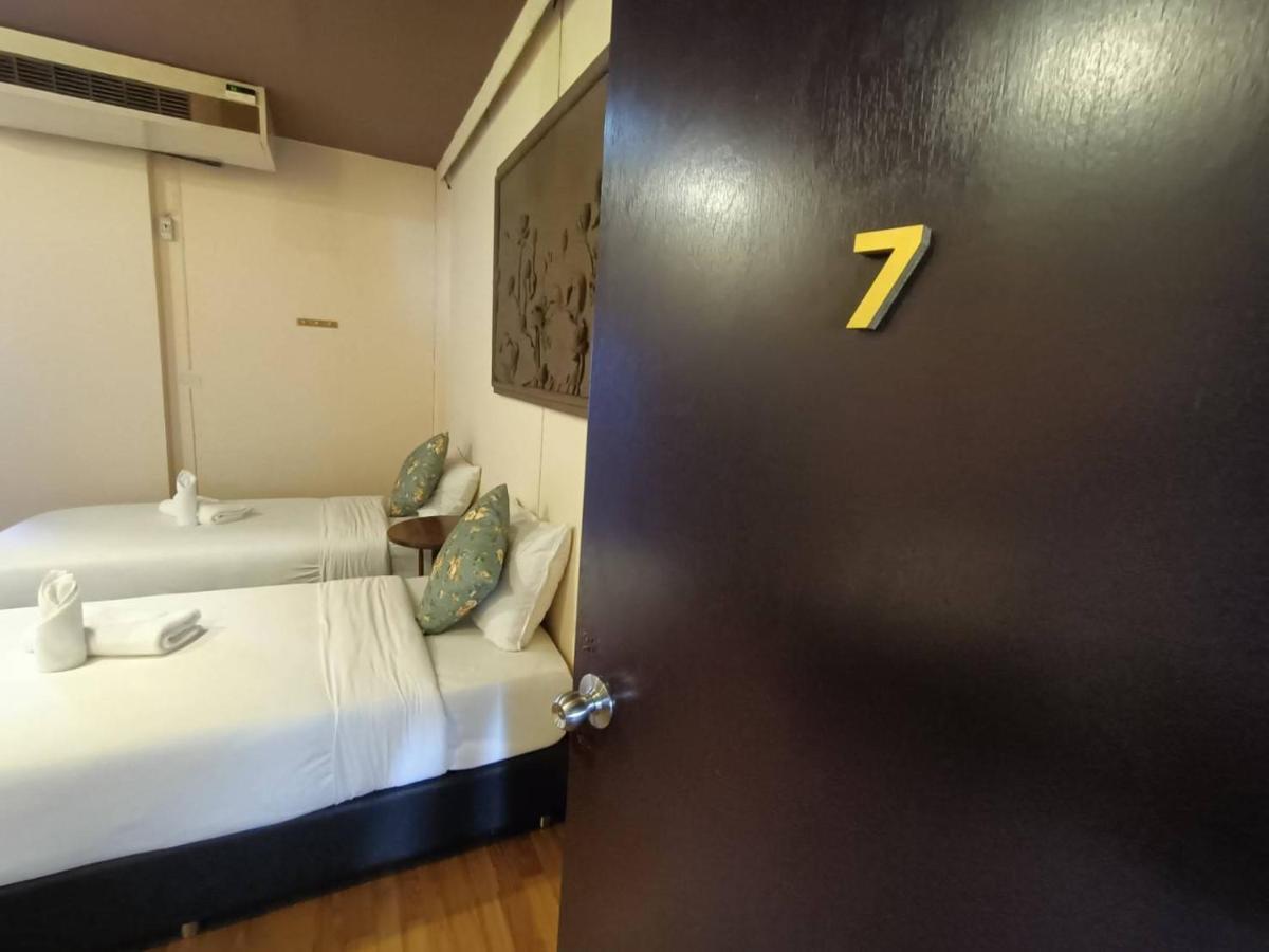 Soft Night Barzaar Hostel Chiang Mai Luaran gambar