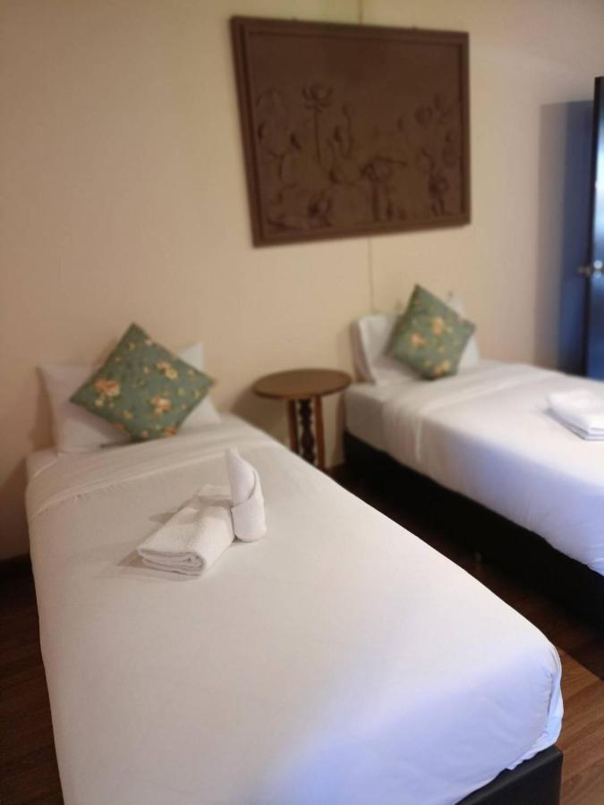 Soft Night Barzaar Hostel Chiang Mai Luaran gambar