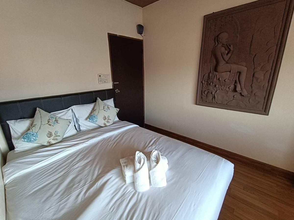 Soft Night Barzaar Hostel Chiang Mai Luaran gambar
