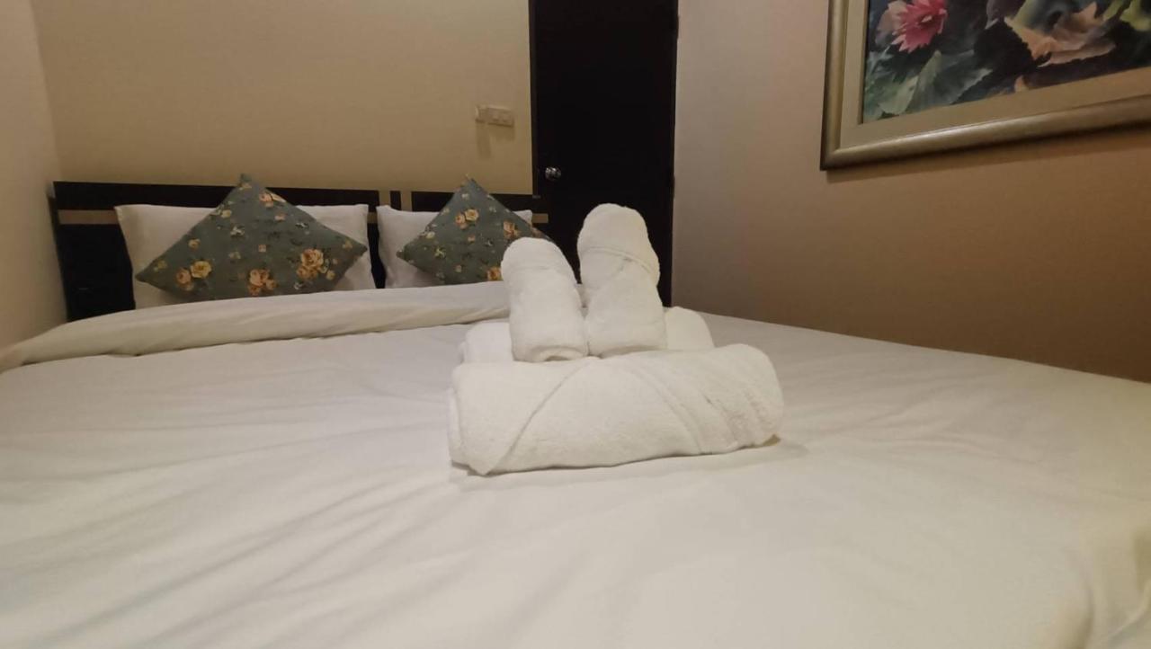 Soft Night Barzaar Hostel Chiang Mai Luaran gambar